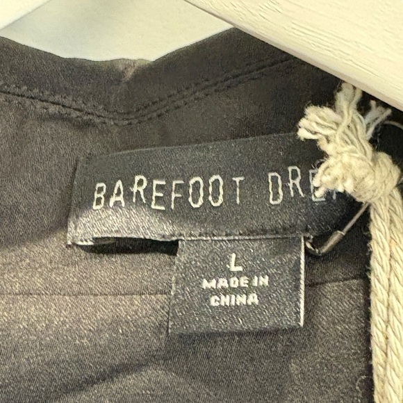 NEW Barefoot Dreams Black Collared Robe Size Large Washed Satin $198 NWT - Picture 12 of 14